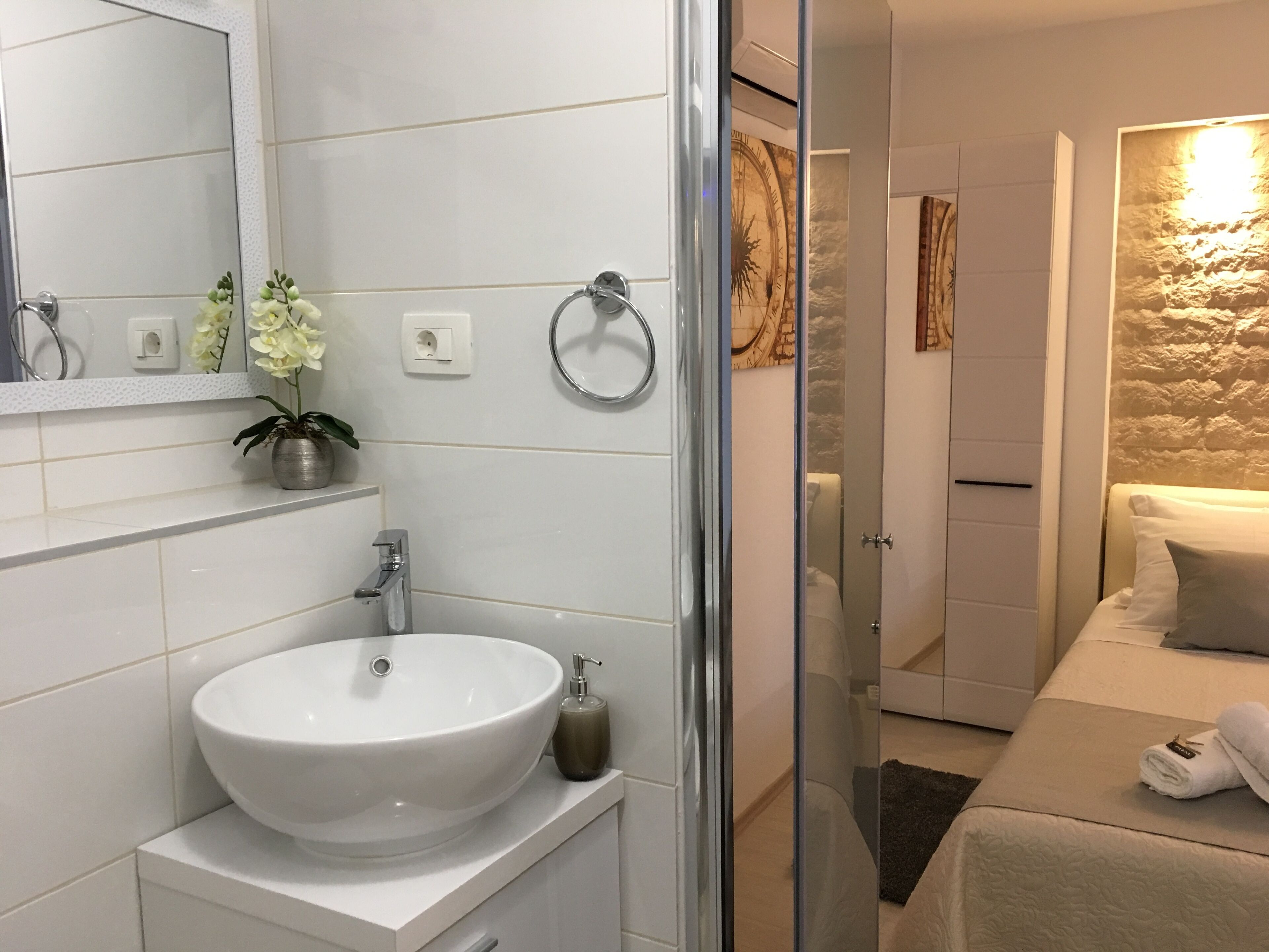 Photo - Central Split rooms and apartments Paese