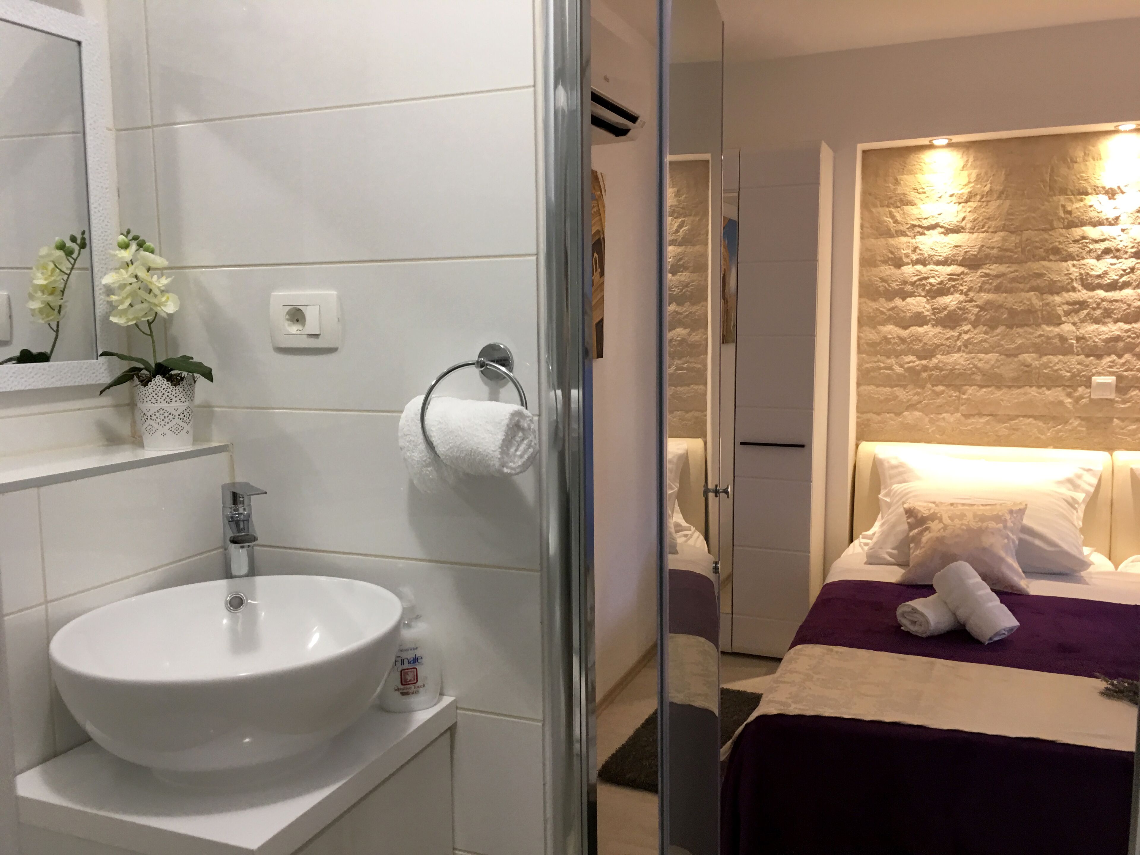 Photo - Central Split rooms and apartments Paese