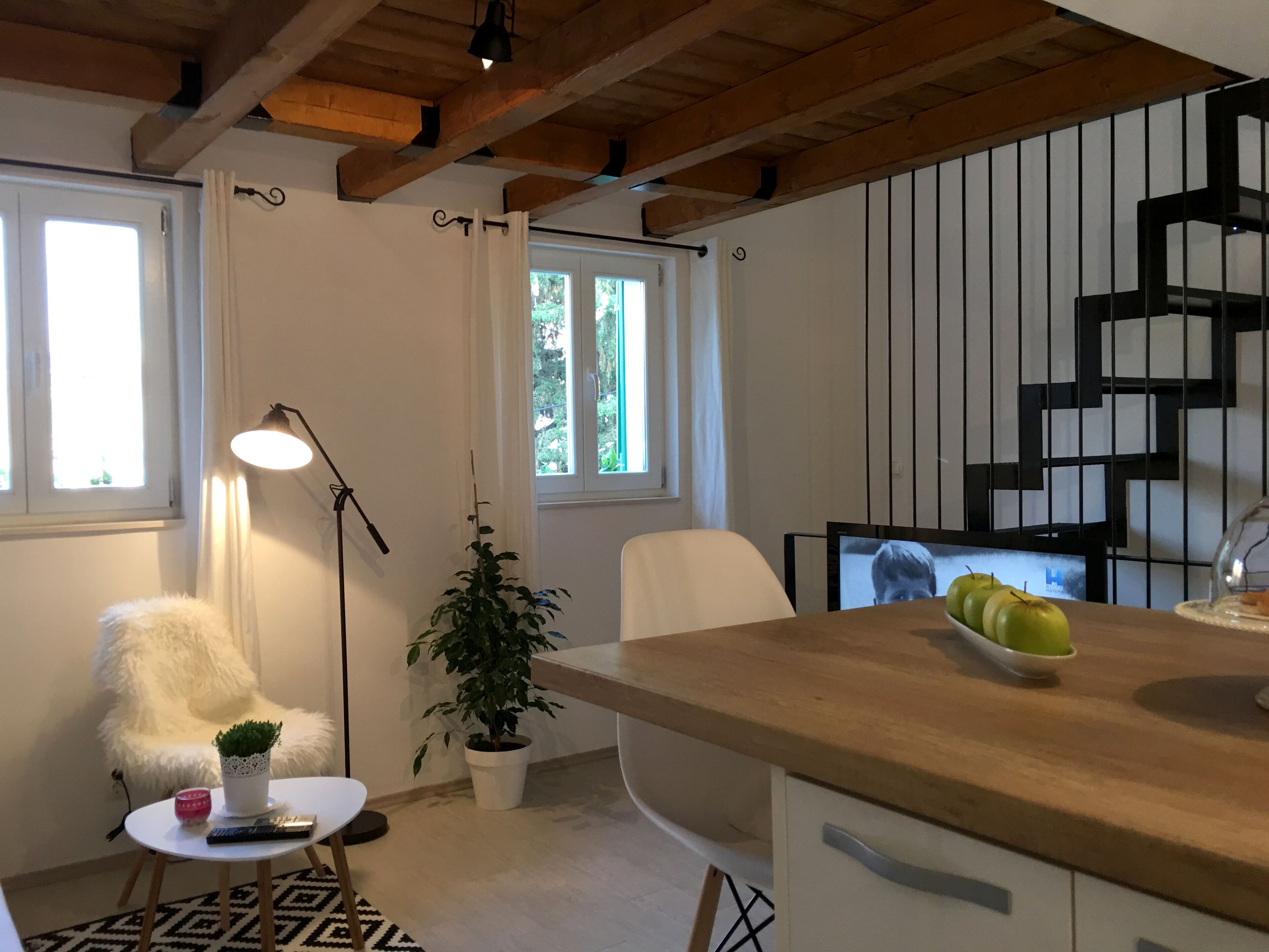 Photo - Central Split rooms and apartments Paese