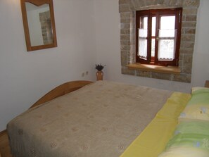 Apartment | 1 bedroom, free WiFi, bed sheets - Easeful Pifar Apartment great location (Medulin)