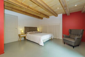 5 camere, ferro/asse da stiro, Wi-Fi