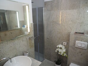 Bathroom - Comfortable Nena Apartment with Nice View (Medulin)