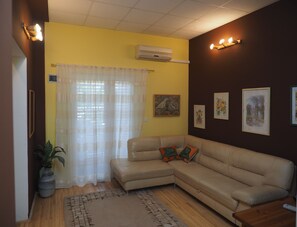 Apartment, 2 Schlafzimmer | Wohnzimmer