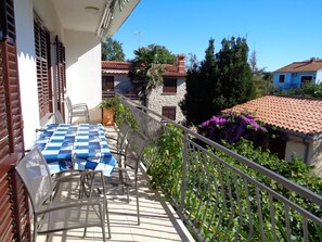 Appartamento, 3 camere da letto | Vista balcone