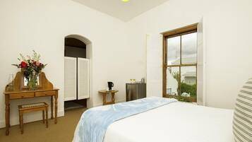 Chambre (Garden) | Bureau, fer et planche Ă  repasser, Wi-Fi gratuit, draps fournis