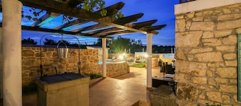 Stunning Villa Bozini Dvori