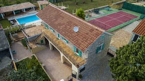 Tennis court