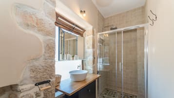 Villa, 4 Schlafzimmer | Badezimmer | Haartrockner, Handtücher, Seife, Shampoo