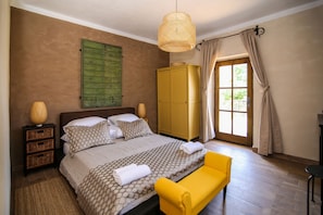 Villa, 4 Bedrooms | 4 bedrooms, individually decorated, individually furnished