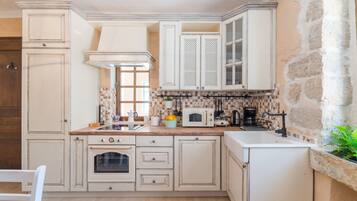 Villa, 4 Schlafzimmer | Eigene Küche | Kühlschrank, Mikrowelle, Ofen, Herdplatte