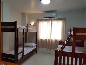 Free WiFi, bed sheets - Lufian Dormitel (Dumaguete)