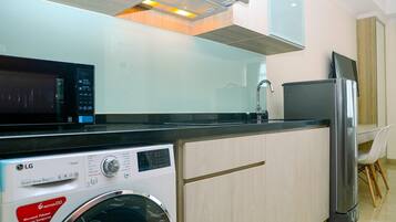 Room | Private kitchen | Fridge, microwave, stovetop, electric kettle