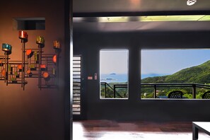 Comfort Double Room | Desk, free WiFi, bed sheets - Windsor's Sunlight Han-Guan (New Taipei City)