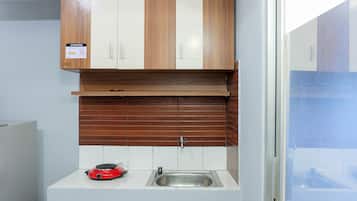Chambre | Coin cuisine privé | Réfrigérateur, plaque de cuisson