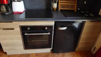 Peti sejuk, ketuhar gelombang mikro, ketuhar, dapur