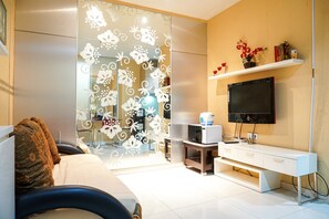 Living area - 1BR Apartment at Cosmo Mansion near Grand Indonesia (Jakarta)