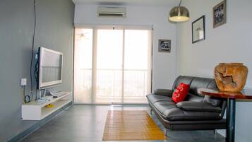 Room | Living area | TV