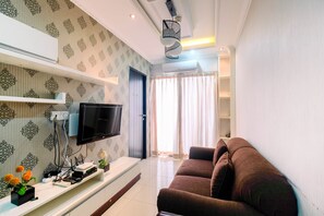 Zimmer | Wohnbereich | Fernseher