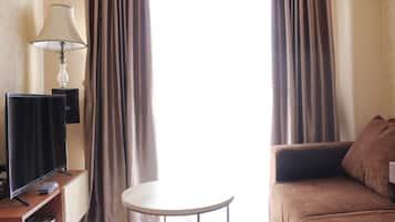 Room | Living room | TV