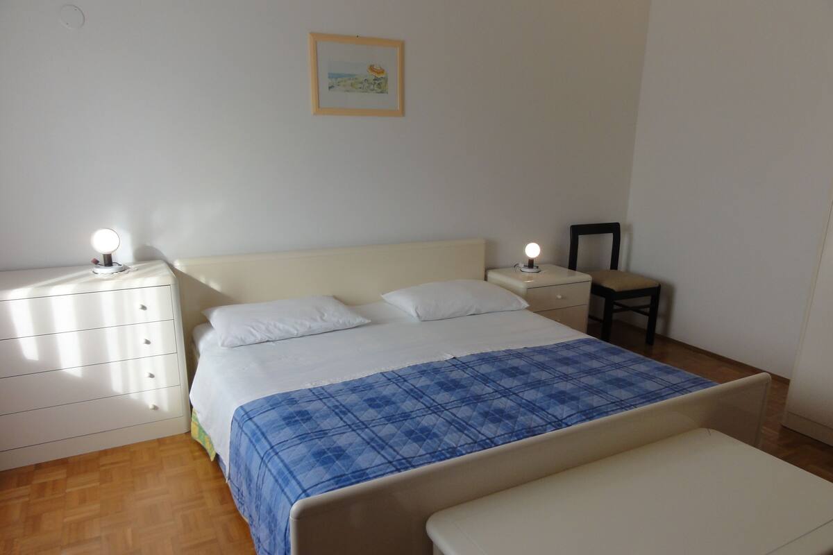 Apartment, 2 Bedrooms (2) | 2 bedrooms, free WiFi, bed sheets