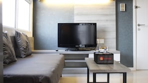 Phòng | Bếp riêng | Tủ lạnh, bếp nấu, dụng cụ nấu nướng/bát dĩa/dao nĩa 