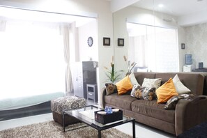 Room | Living room | TV