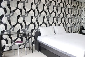 Habitación | Escritorio, wifi gratis y ropa de cama 