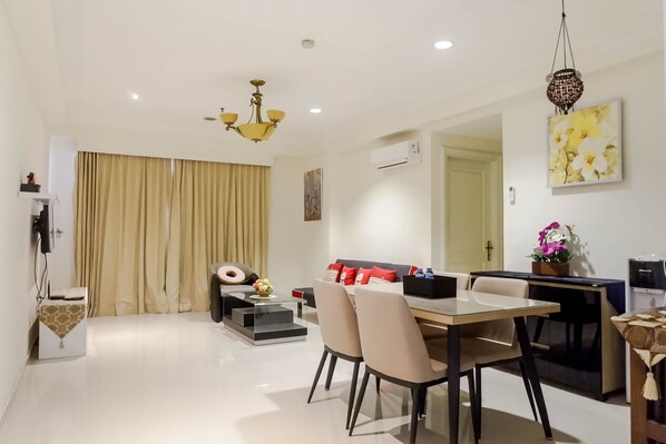 Exterior detail - Spacious High Floor 2BR at Taman Beverly Apartment (Surabaya)