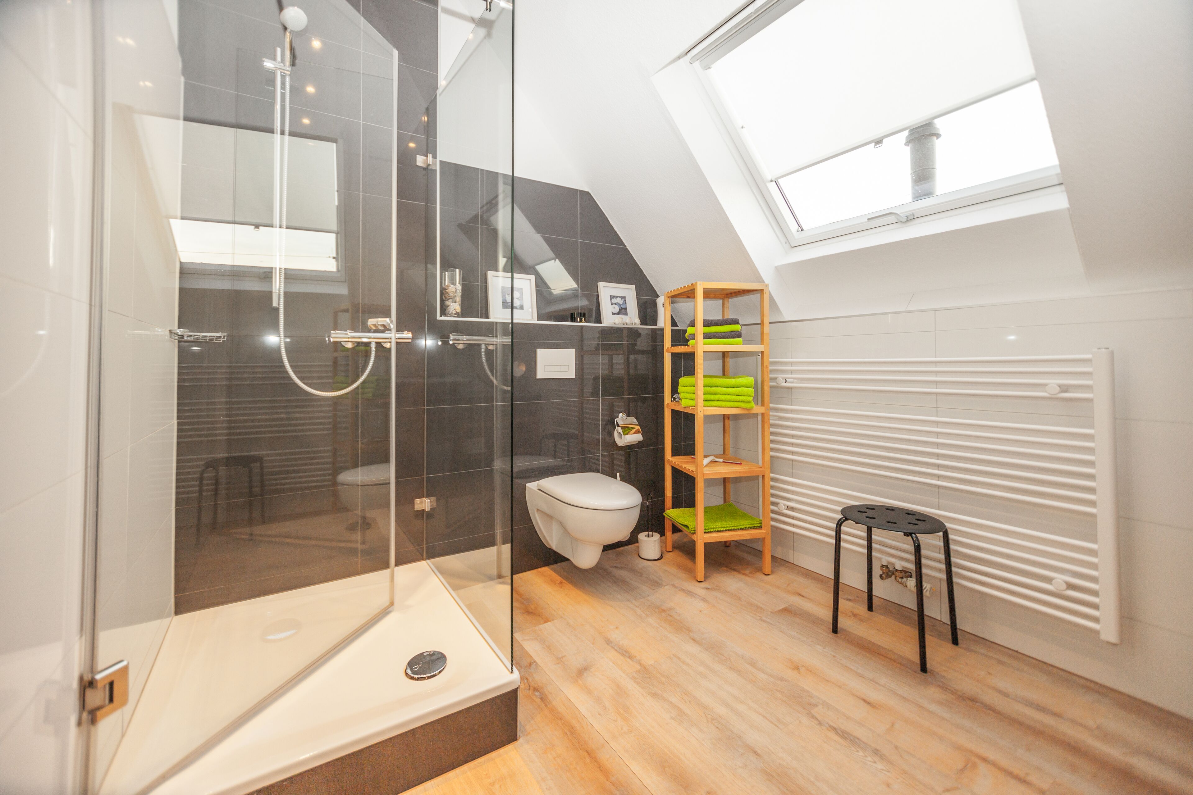 Superior Apartment (London) | Bathroom shower