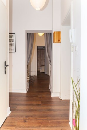 高级公寓 (London) | 起居区 | 平板电视