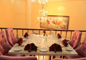 Breakfast, lunch and dinner served - BON Plaza Hotel Addis Ababa (Addis Ababa)