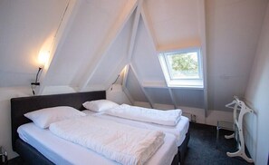 2 chambres, fer et planche à repasser, accès Internet, draps fournis