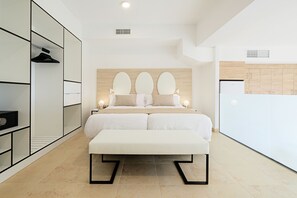 In-room safe, iron/ironing board, travel crib, free WiFi - Envia Almería Apartments Spa & Golf (Vicar)