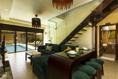 Villa Naya Branch 1  Couple Paradise