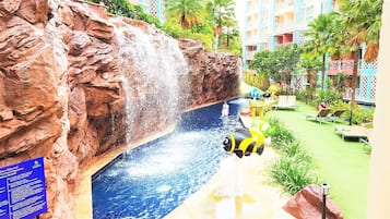 Apartment | Pool | Outdoor pool