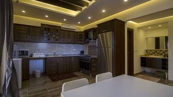 Family Villa | Private kitchen | Electric kettle