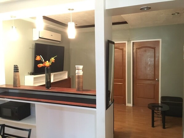 Family Suite | Private kitchen - Mati Budget Inn (Mati)