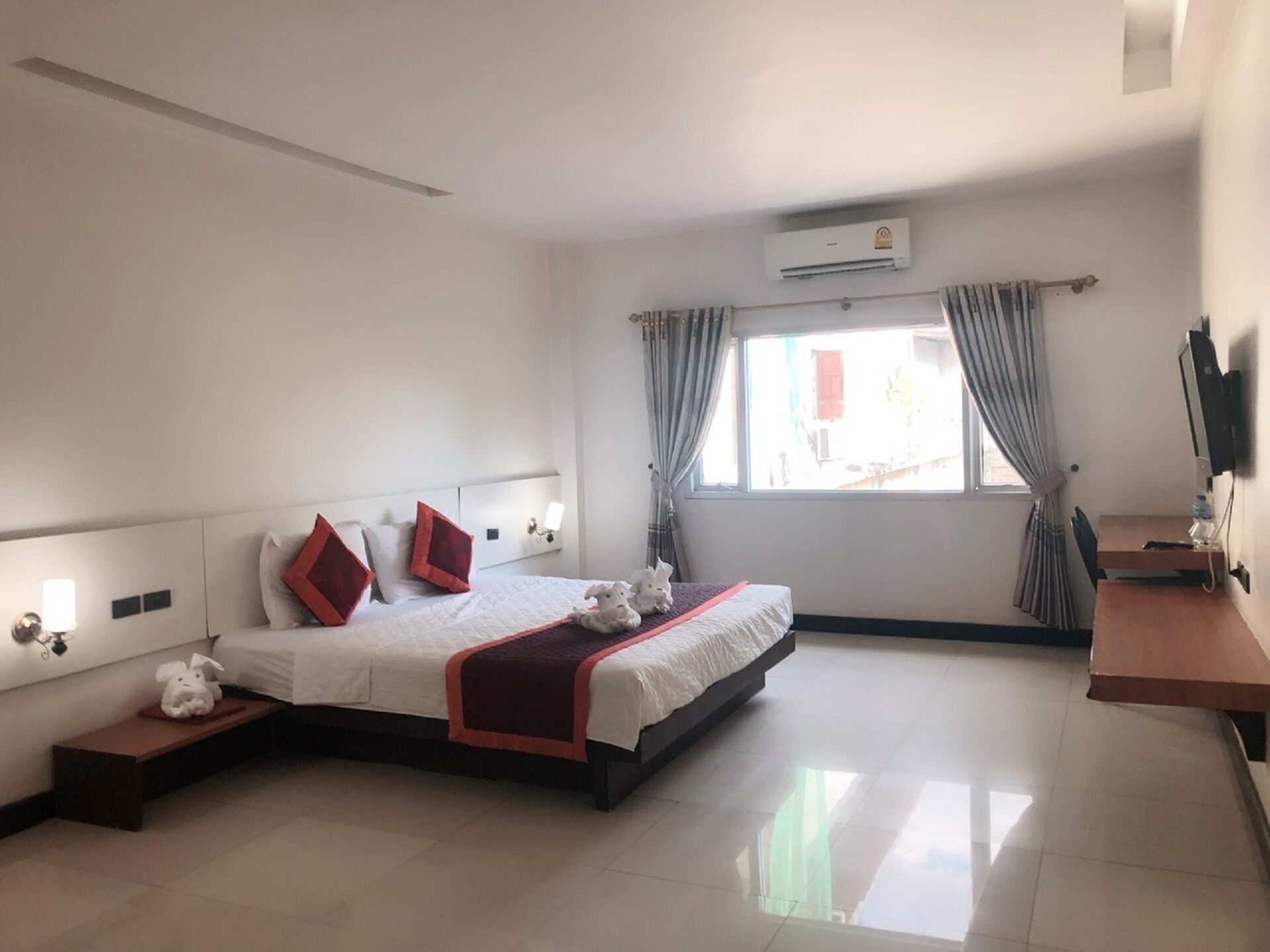 Deluxe Double Room | Free WiFi