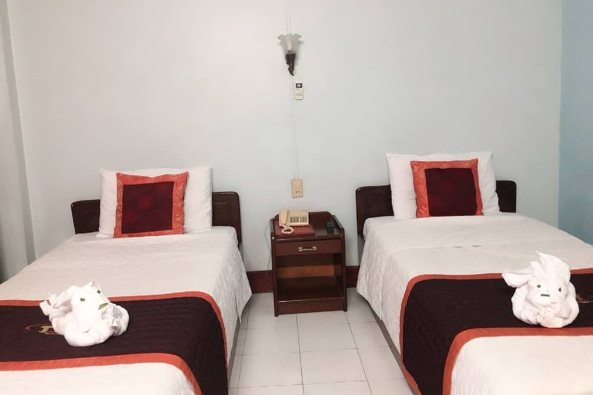 Standard Twin Room | Free WiFi