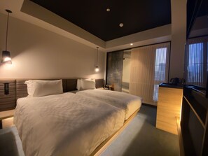Hollywood Twin Room, Non Smoking | Down comforters, in-room safe, blackout drapes, iron/ironing board - Resol Hotel Trinity Osaka (Osaka)