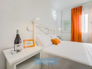 3 chambres, bureau, fer et planche à repasser, Wi-Fi