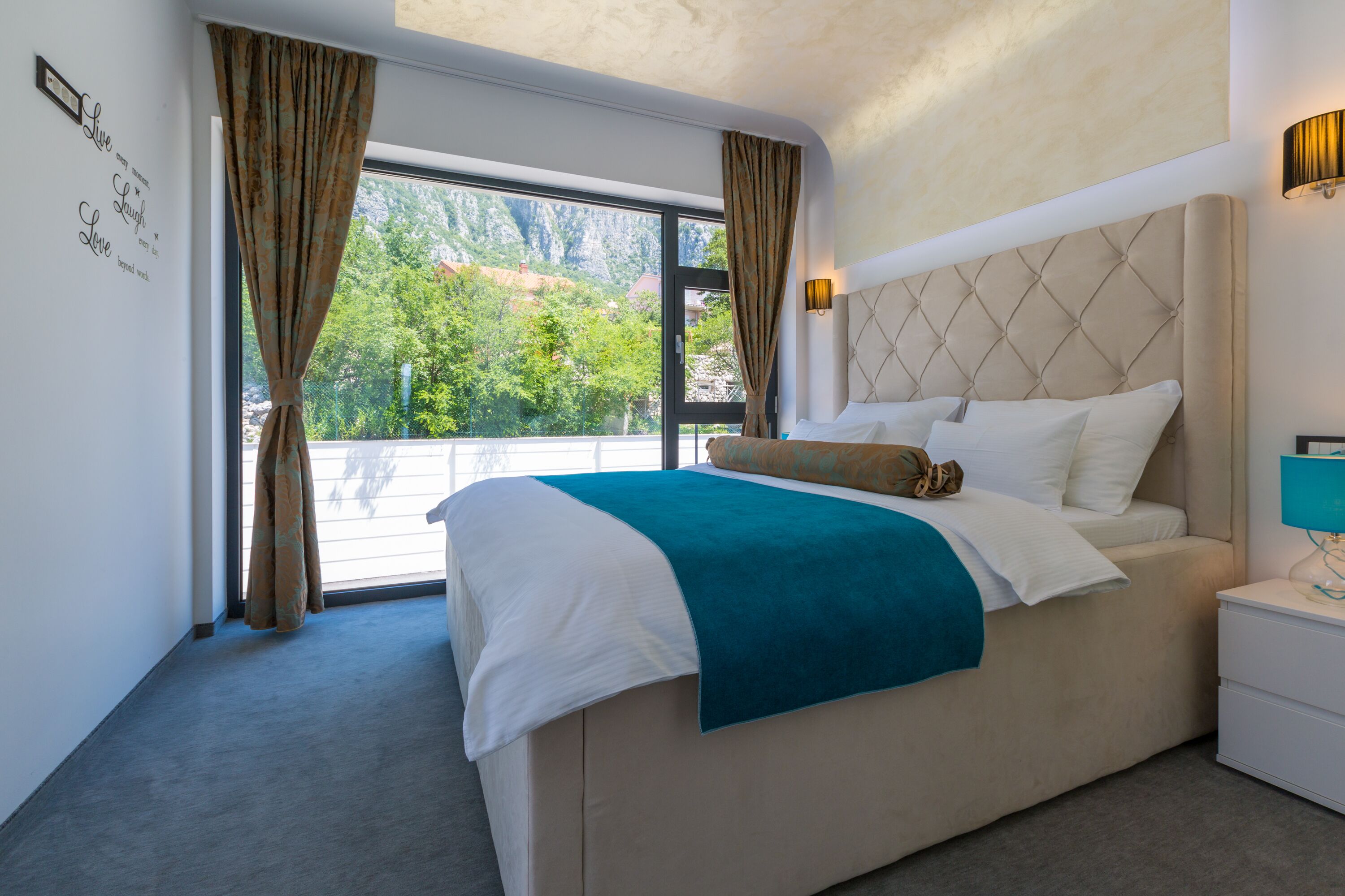 4 Schlafzimmer, Zimmersafe, Bügeleisen/Bügelbrett, Reisekinderbett