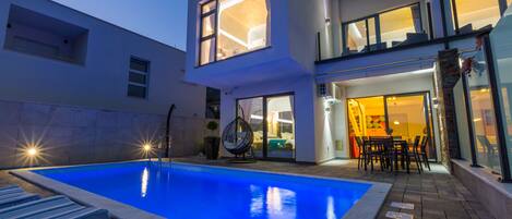 Piscina a l'aire lliure