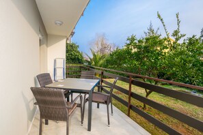 Appartement, 3 chambres | Balcon