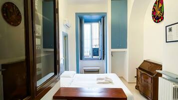 Premium bedding, pillowtop beds, in-room safe, blackout drapes