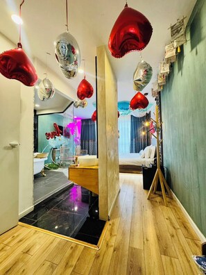 ห้องพรีเมียมดับเบิล, เตียงคิงไซส์ 1 เตียง | ผ้าปูที่นอนฝ้ายอียิปต์, เครื่องนอนระดับพรีเมียม, ผ้านวมขนเป็ด