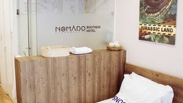 Signature Twin Room | Egyptian cotton sheets, premium bedding, down comforters, pillowtop beds