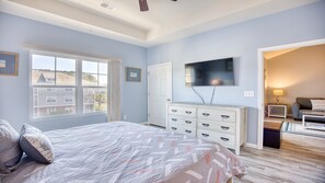 2 bedrooms, iron/ironing board, WiFi, bed sheets - 1233 Willow Bend - Barefoot Resort Rentals (North Myrtle Beach)