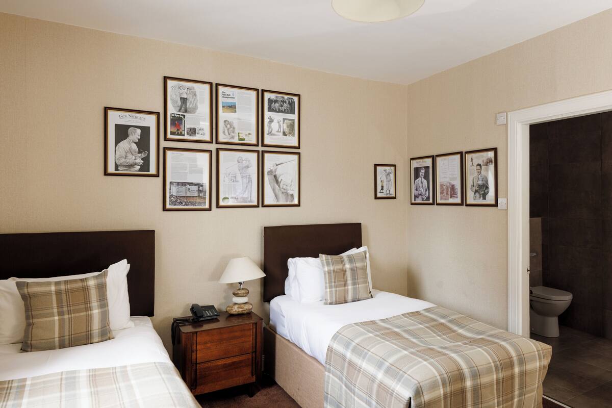 premium bedding, free wifi, bed sheets