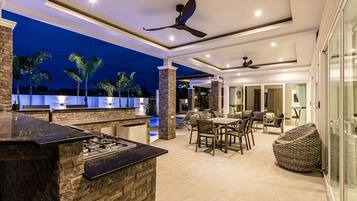 Superior Villa, 3 Bedrooms, Non Smoking, Kitchen | View from room